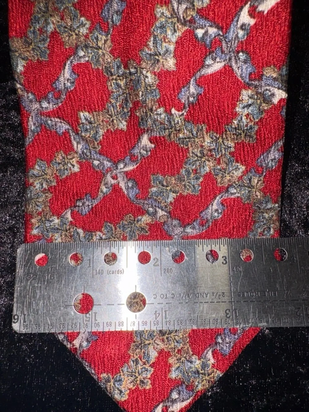 Claiborne Necktie Red Baroque Lattice Silk Vintage One Size EUC